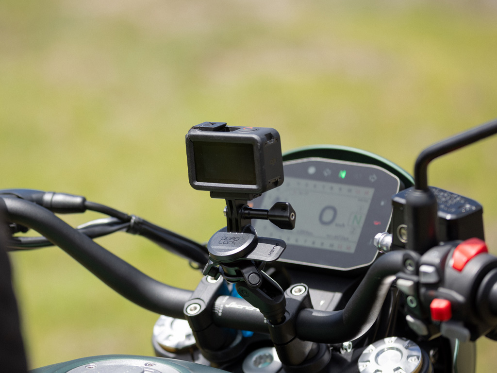 Крепление в траверсу мотоцикла ПРО Quad Lock® Motorcycle Handlebar Clamp Mount PRO