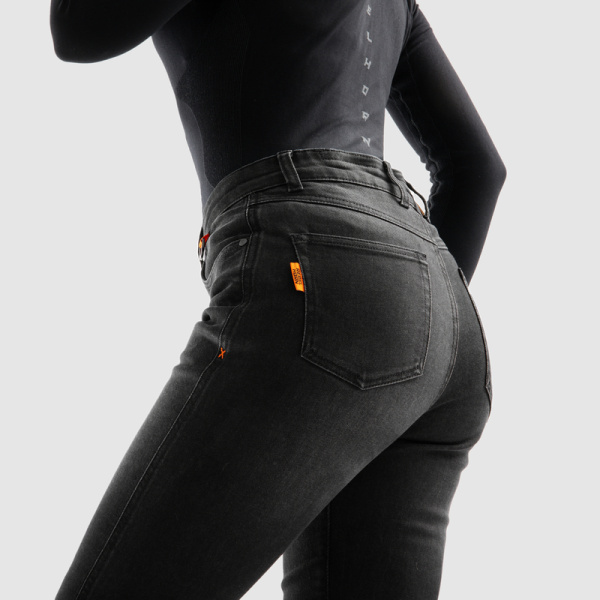 bronladyblck-5